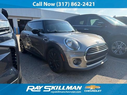 Used 2020 MINI Cooper 2-Door Hardtop FWD image 1