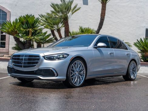 Used 2022 Mercedes-Benz S 580 4MATIC Sedan image 9
