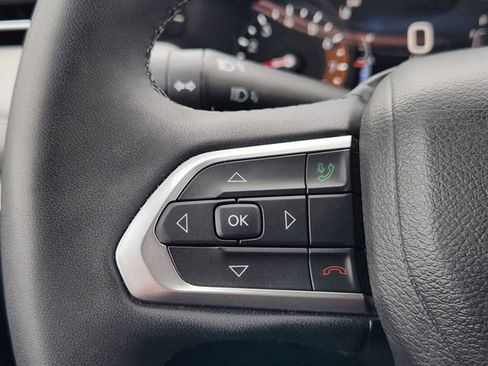 Used 2025 Jeep Compass Limited AWD/4WD image 37