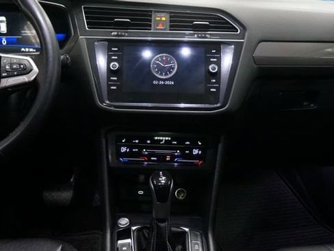 Certified 2023 Volkswagen Tiguan SE image 37