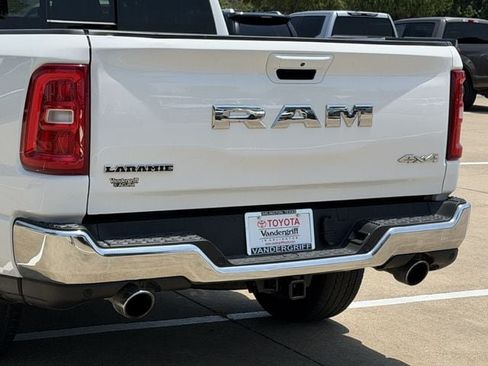 Used 2025 RAM 1500 Laramie AWD/4WD image 6