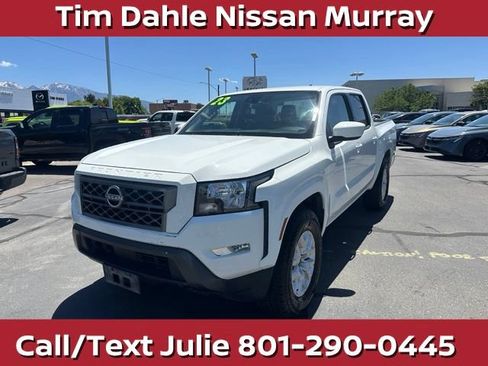 Used 2023 Nissan Frontier SV AWD/4WD image 5