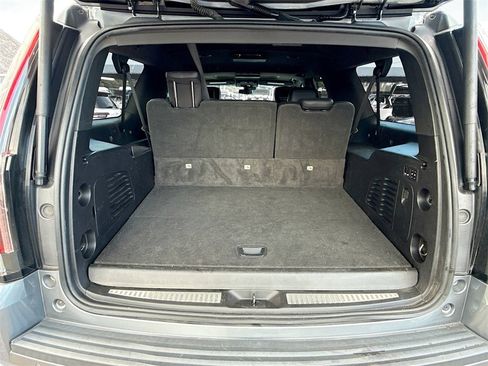 Used 2019 Cadillac Escalade ESV Platinum image 30