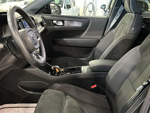 Certified 2023 Volvo XC40 Recharge Plus w/ Protection Package Premier AWD/4WD image 10