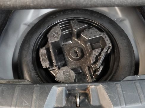 Used 2019 Subaru Forester Premium image 11