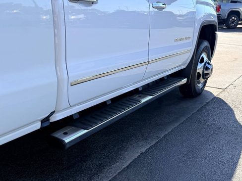 Used 2019 GMC Sierra 3500 Denali w/ Duramax Plus Package AWD/4WD image 15
