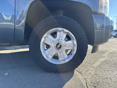 Used 2010 Chevrolet Silverado 1500 LTZ w/ Convenience Package image 9