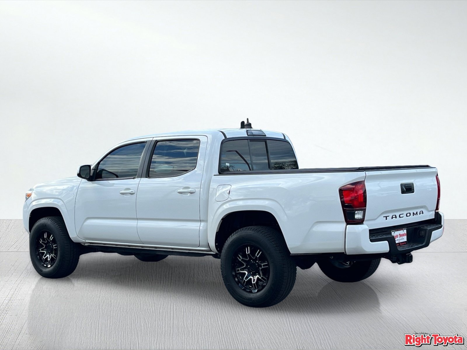 Used 2019 Toyota Tacoma SR w/ SR Convenience Package AWD/4WD image 5