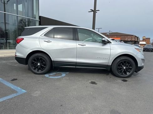 Used 2019 Chevrolet Equinox LT image 9