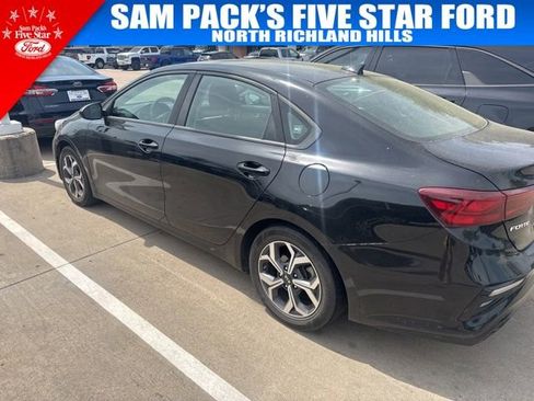 Used 2020 Kia Forte LXS image 3