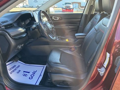 Used 2022 Jeep Compass Trailhawk w/ Trailhawk Convenience Group image 13