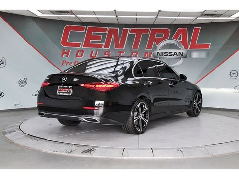 Used 2023 Mercedes-Benz C 300 Sedan image 5