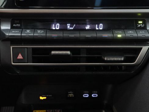 Certified 2025 Toyota Camry LE FWD image 19