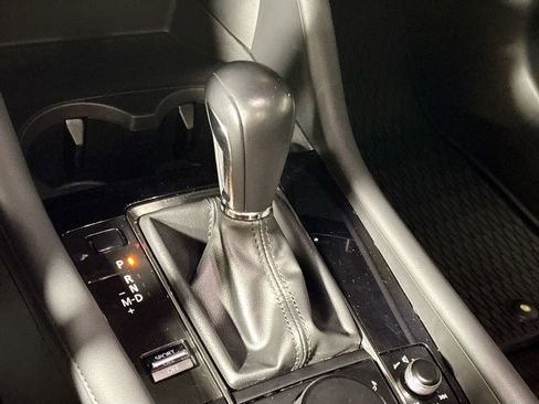 Used 2021 MAZDA MAZDA3 Premium Plus image 18