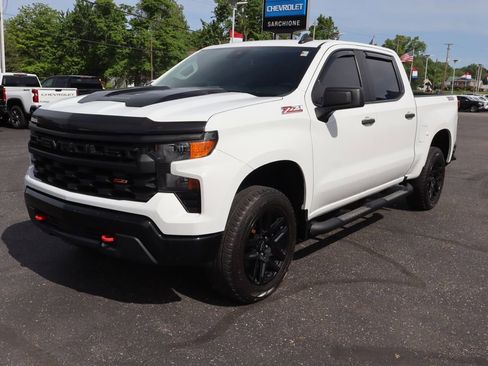 Used 2022 Chevrolet Silverado 1500 Custom Trail Boss w/ LPO, Dark Essentials Package AWD/4WD image 24