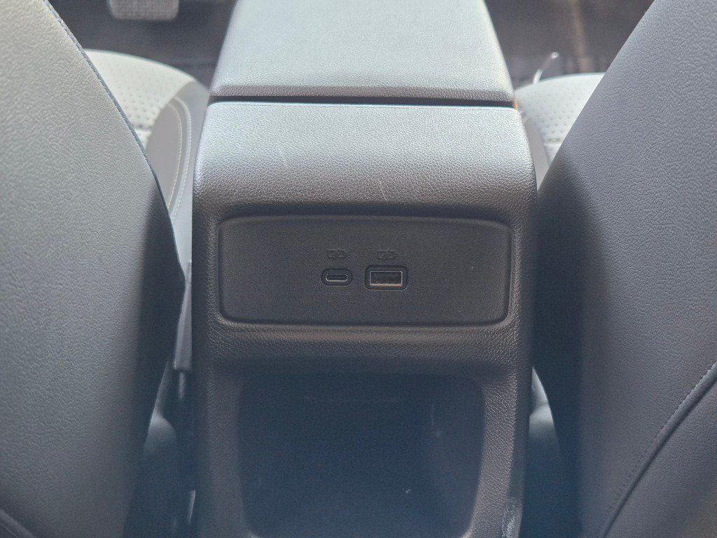 Certified 2025 Chevrolet Trax LT FWD image 16