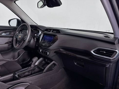 Used 2022 Chevrolet TrailBlazer LT w/ Convenience Package image 36