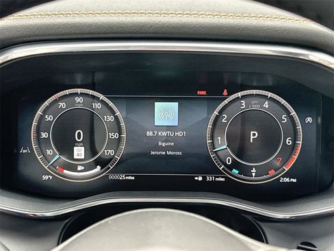 New 2026 Jaguar F-PACE R-Dynamic S image 22