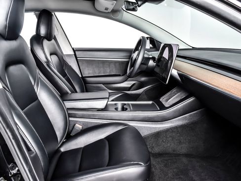 Used 2021 Tesla Model 3 Standard Range Plus RWD image 22