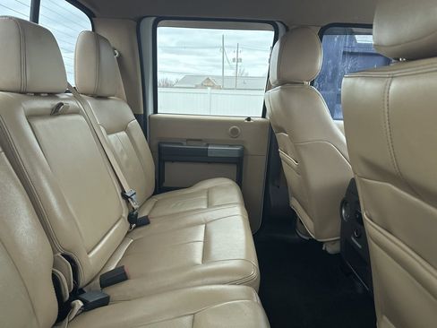 Used 2014 Ford F350 Lariat image 6