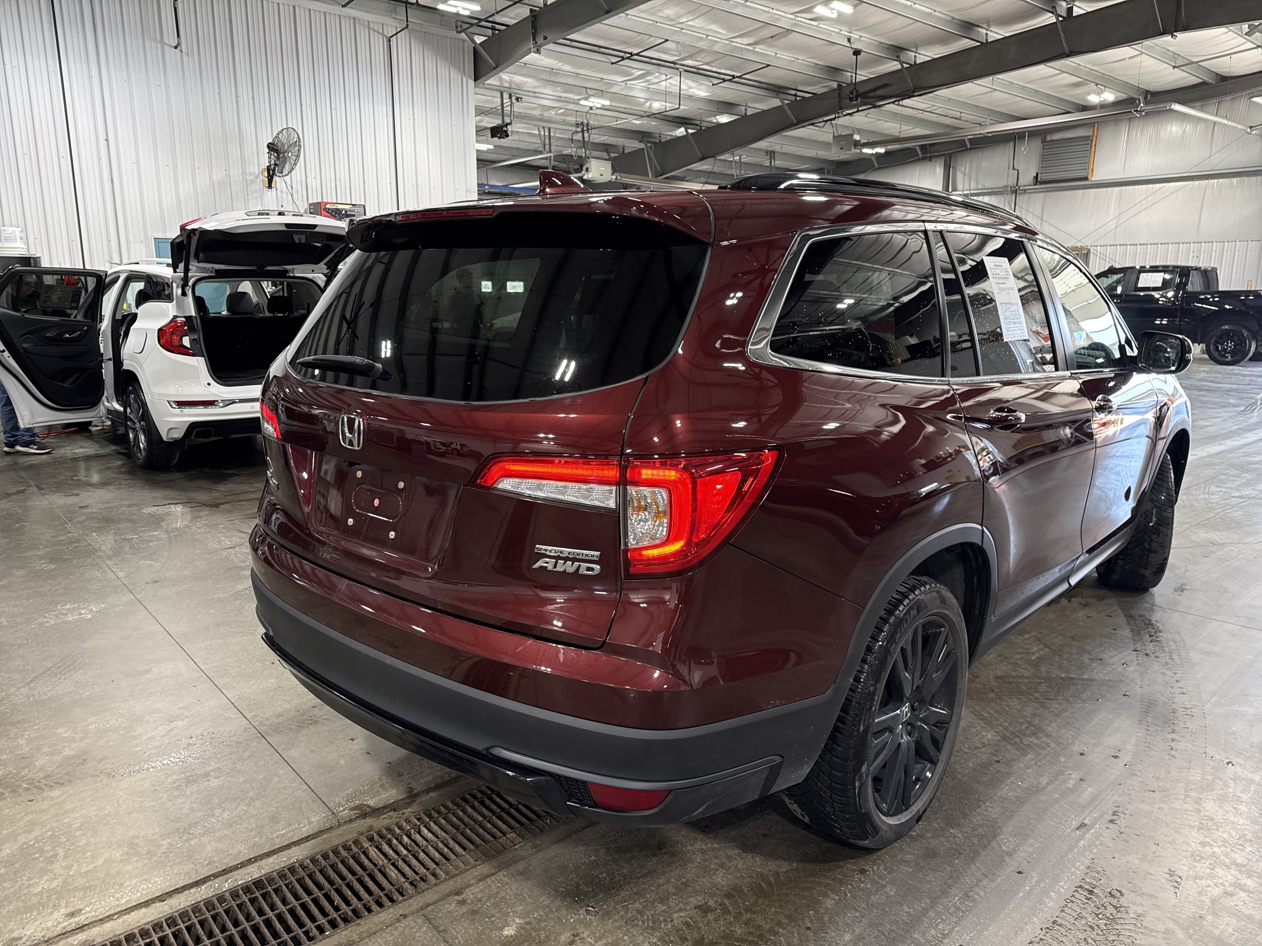 Used 2022 Honda Pilot Special Edition image 3