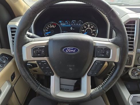Used 2016 Ford F150 Lariat w/ Equipment Group 502A Luxury AWD/4WD image 17