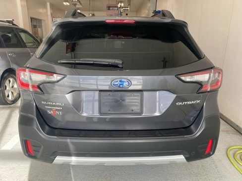 Certified 2022 Subaru Outback Limited image 6