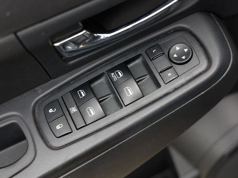 Used 2012 Jeep Liberty Sport w/ Popular Equipment Group AWD/4WD image 38