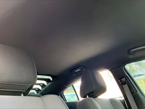 Used 2017 Dodge Charger SXT w/ Blacktop Package image 14