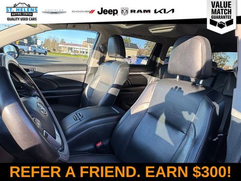 Used 2018 Toyota Highlander XLE image 14