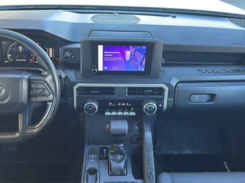 Used 2025 Toyota Tacoma SR image 9