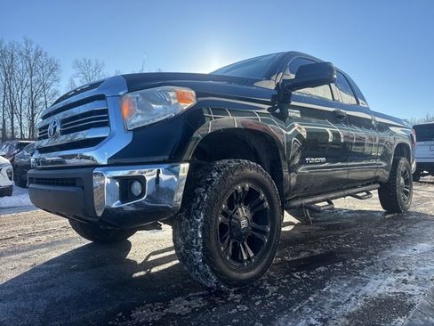 Used 2017 Toyota Tundra SR5 image 1