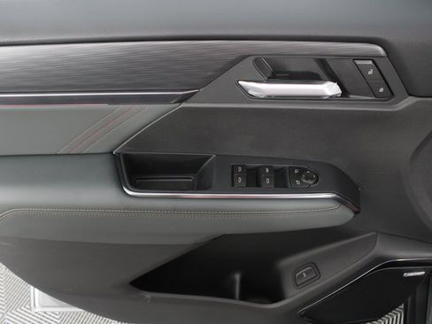 New 2026 GMC Acadia AT4 image 15