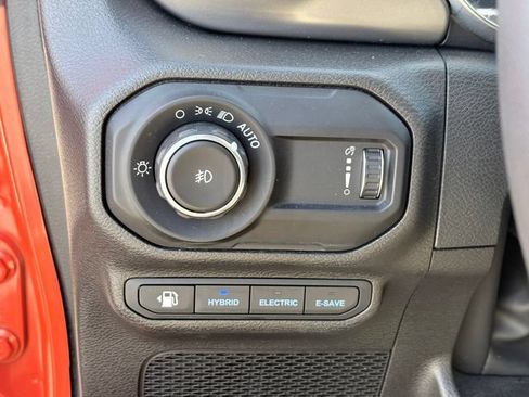 Used 2023 Jeep Wrangler Unlimited Rubicon 4xe AWD/4WD image 26