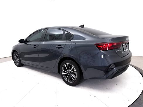 Used 2024 Kia Forte LXS w/ LXS Technology Package FWD image 14