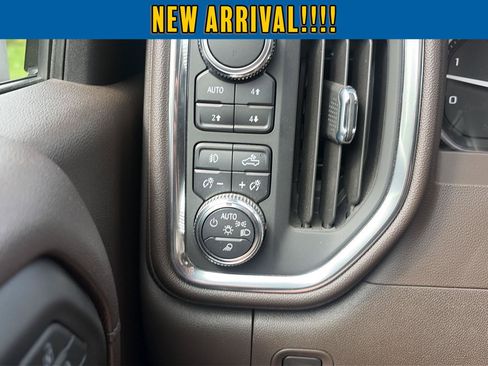 Used 2022 GMC Sierra 2500 Denali AWD/4WD image 18