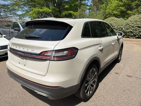 Used 2021 Lincoln Nautilus Reserve w/ Equipment Group 201A image 5