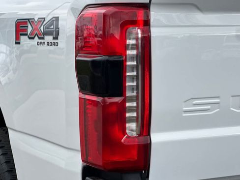 Certified 2023 Ford F250 Lariat w/ Lariat Ultimate Package image 27