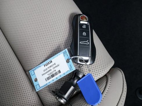 New 2026 Porsche Panamera RWD image 38