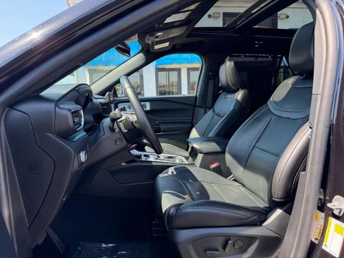 Used 2022 Ford Explorer ST w/ Equipment Group 401A AWD/4WD image 11