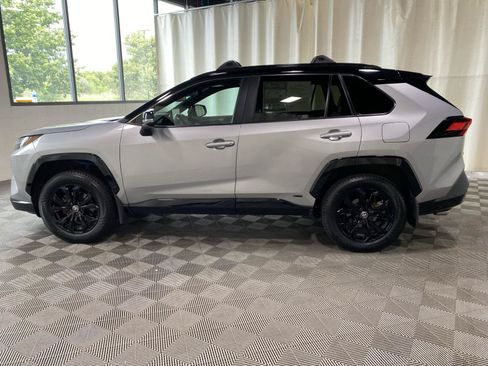 Certified 2024 Toyota RAV4 XSE w/ Advanced Technology Package AWD/4WD image 9