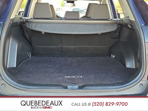 Used 2021 Toyota RAV4 XLE FWD image 7
