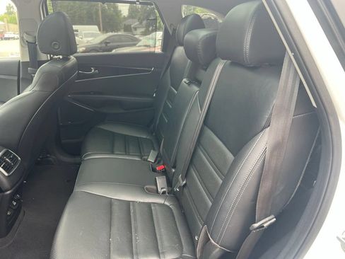 Used 2019 Kia Sorento SX AWD/4WD image 10