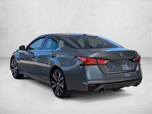 Used 2021 Nissan Altima 2.5 SR w/ SR Premium Package FWD image 7