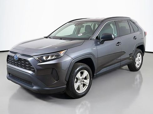 Used 2021 Toyota RAV4 LE AWD/4WD image 5