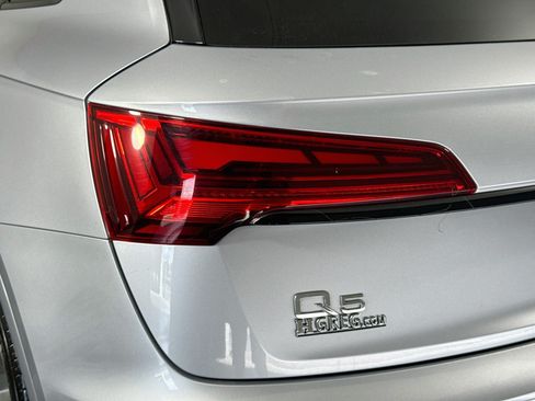 Used 2025 Audi Q5 2.0T Premium AWD/4WD image 36