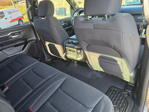 New 2026 RAM 1500 4x4 Crew Cab image 24