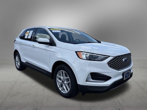 Certified 2024 Ford Edge SEL AWD/4WD image 6