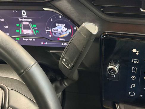 Used 2024 GMC Sierra 3500 AT4 image 29