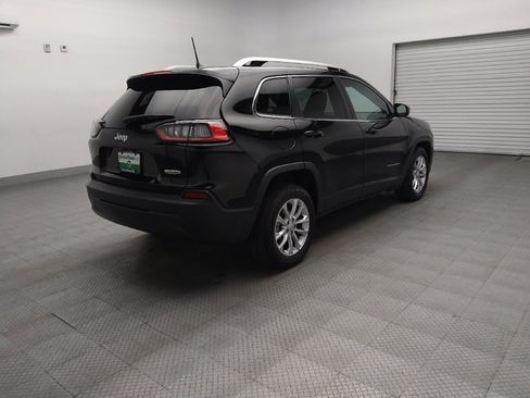 Used 2019 Jeep Cherokee Latitude w/ Popular Appearance Group FWD image 9